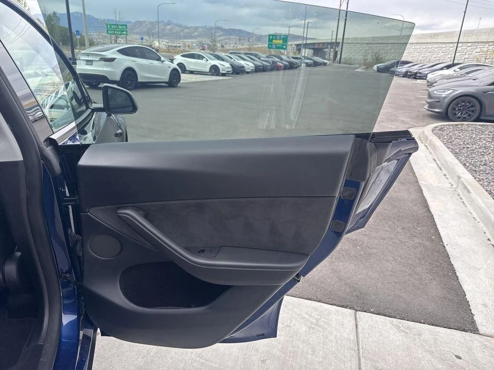 2024 Tesla Model Y - Image 18 of 27