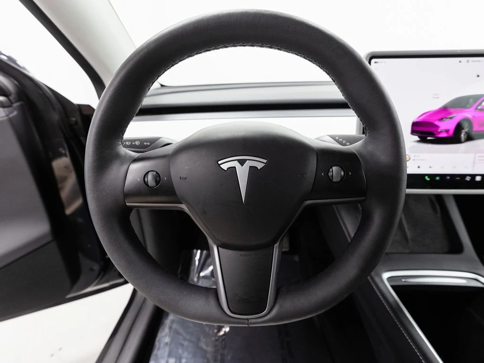 2024 Tesla Model Y - Image 10 of 21