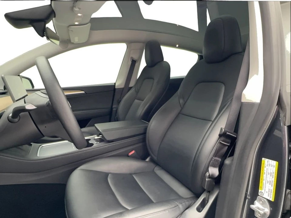 2024 Tesla Model Y - Image 18 of 21