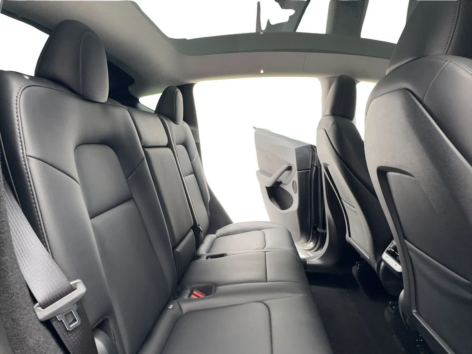 2024 Tesla Model Y - Image 21 of 21