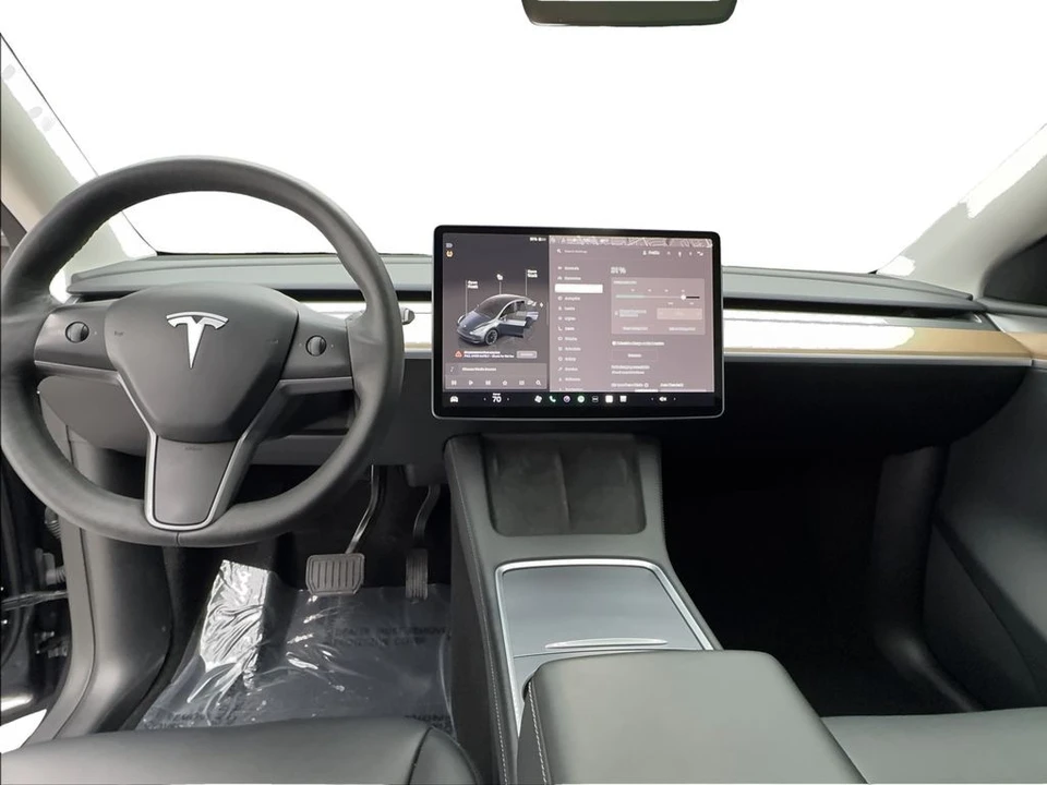 2024 Tesla Model Y - Image 12 of 21