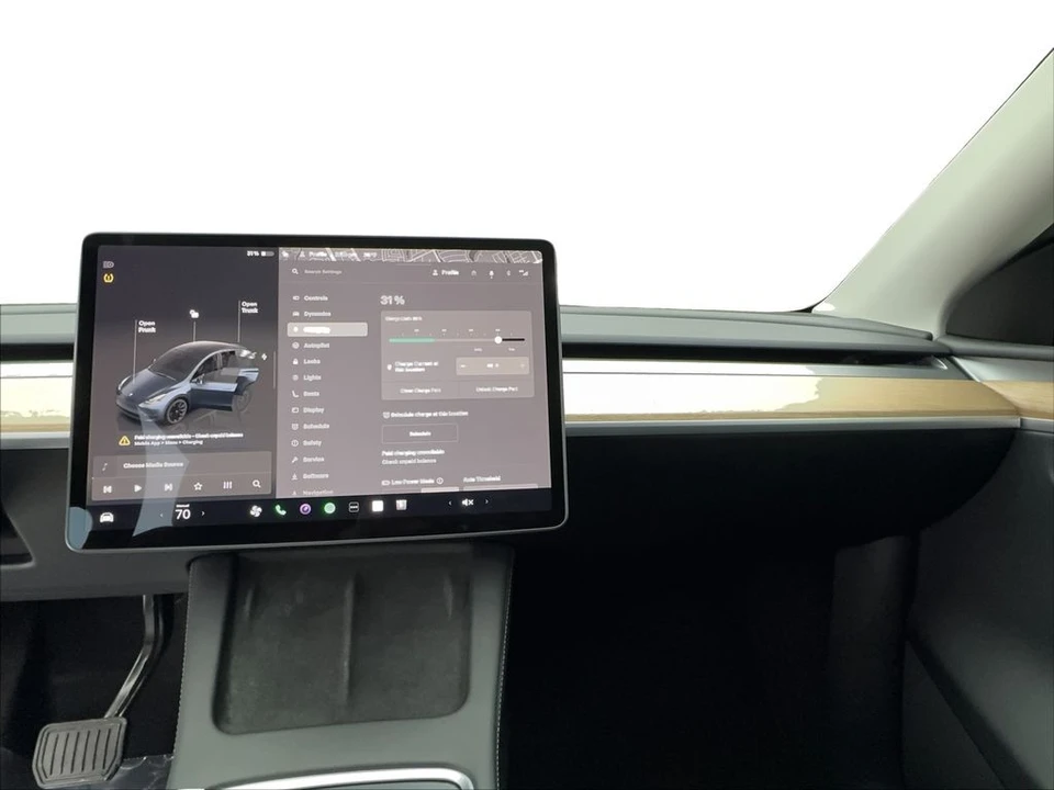2024 Tesla Model Y - Image 14 of 21