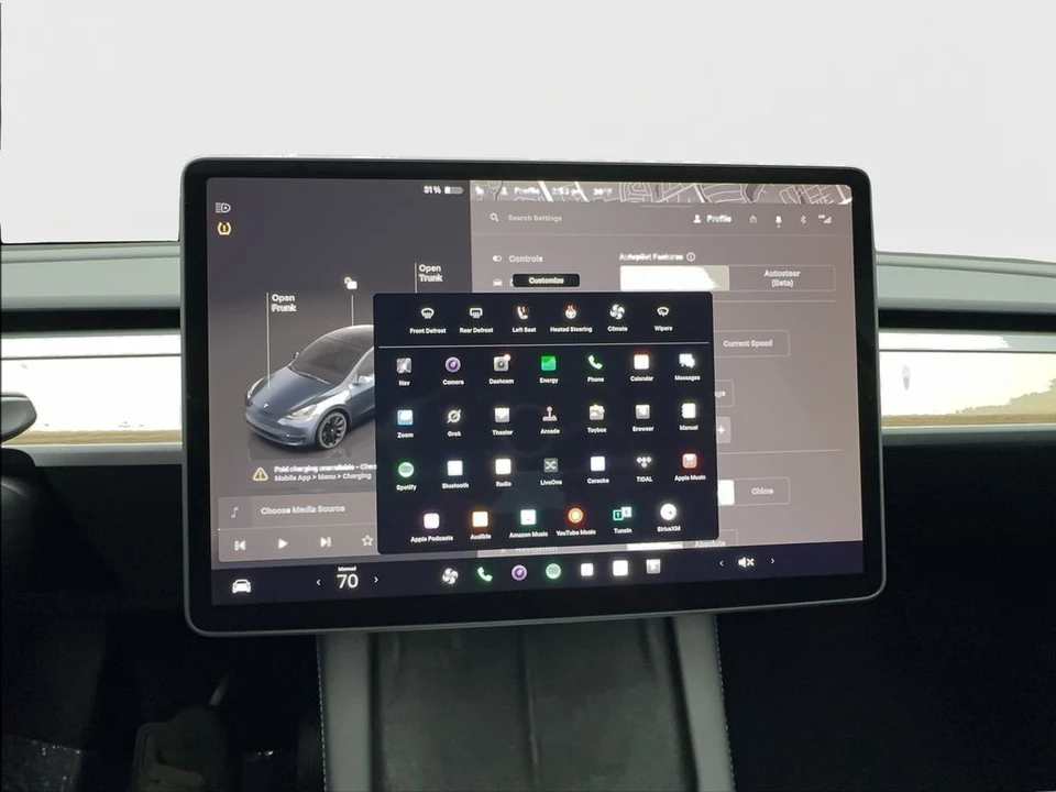 2024 Tesla Model Y - Image 16 of 21