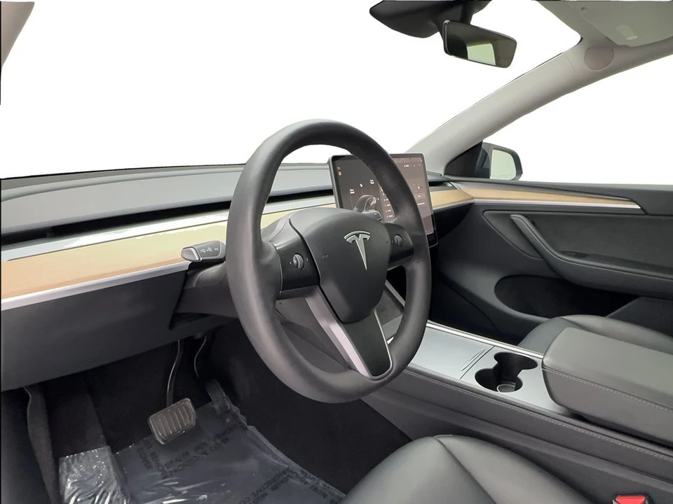 2024 Tesla Model Y - Image 11 of 21