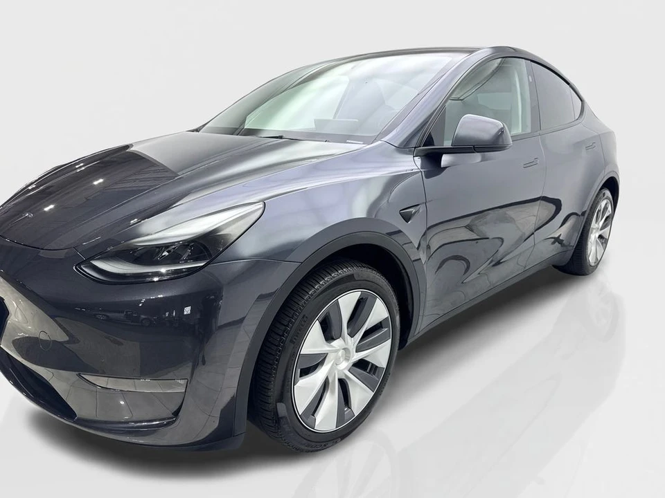 2024 Tesla Model Y - Image 11 of 21