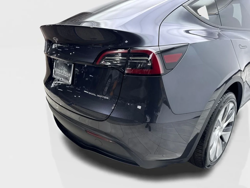2024 Tesla Model Y - Image 18 of 21