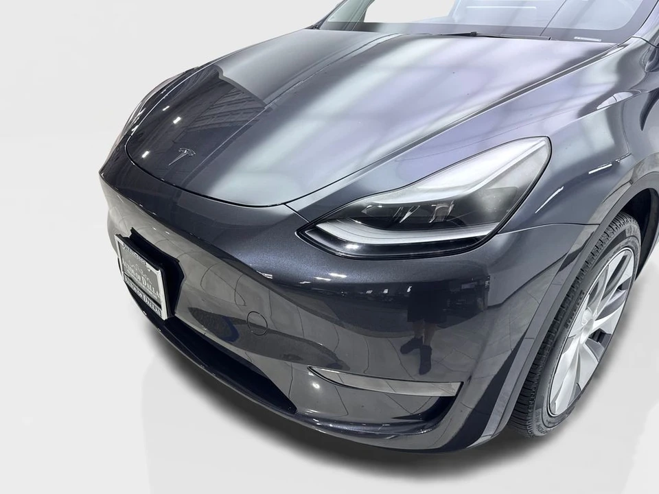 2024 Tesla Model Y - Image 16 of 21