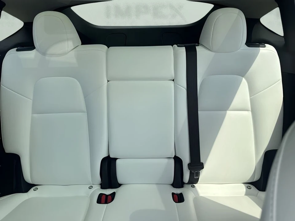 2024 Tesla Model Y - Image 12 of 31