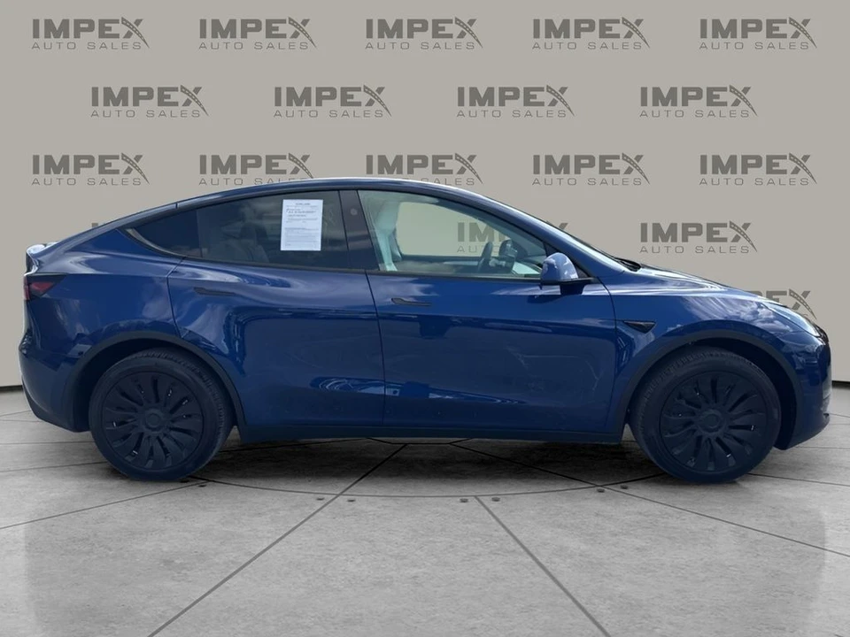 2024 Tesla Model Y - Image 6 of 31