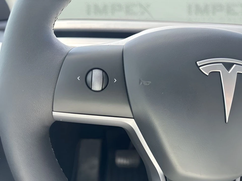 2024 Tesla Model Y - Image 16 of 31