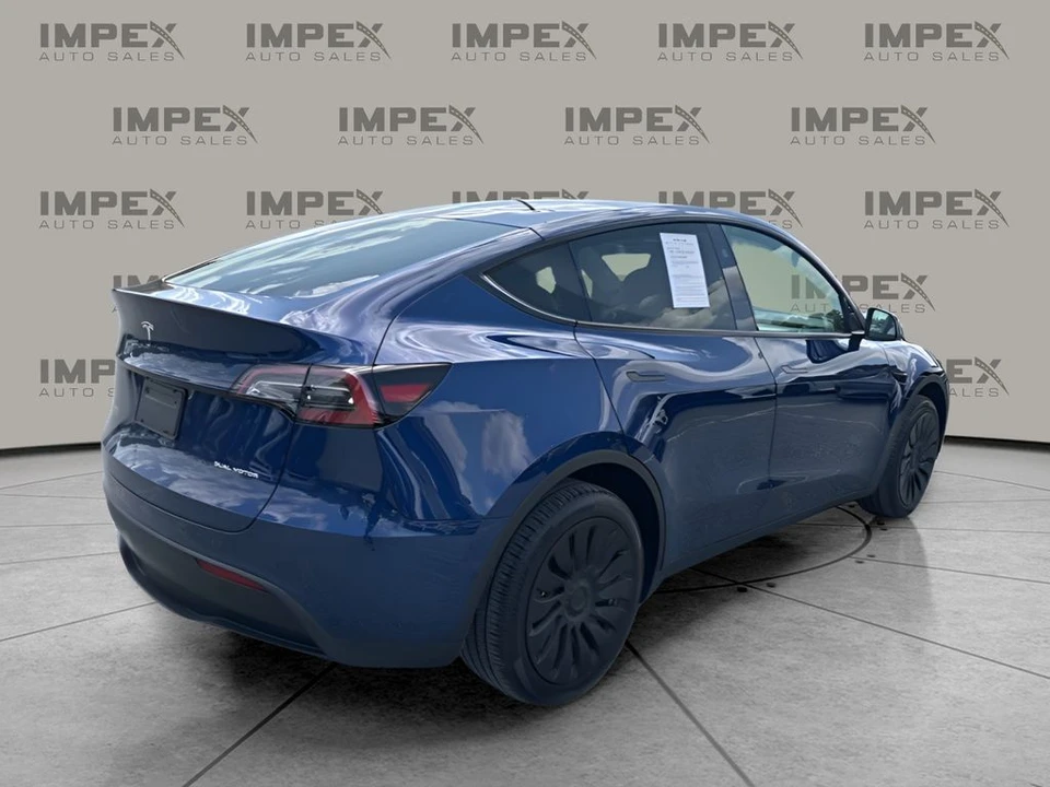 2024 Tesla Model Y - Image 5 of 31