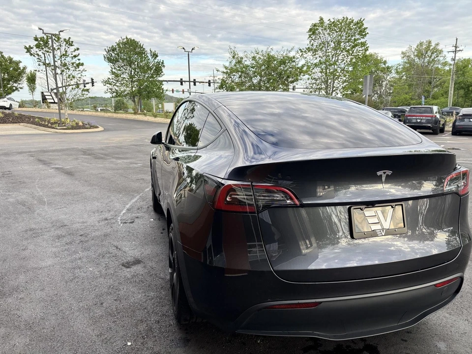 2024 Tesla Model Y - Image 6 of 18