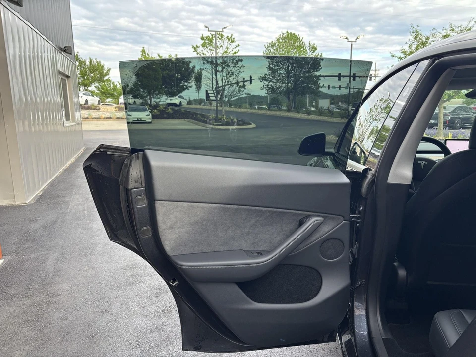 2024 Tesla Model Y - Image 9 of 18