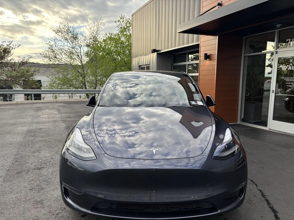 2024 Tesla Model Y - Image 3 of 18