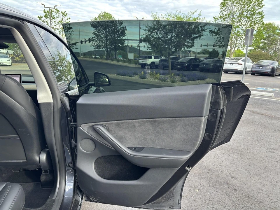 2024 Tesla Model Y - Image 11 of 18