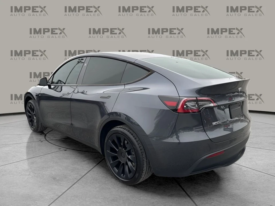 2024 Tesla Model Y - Image 3 of 12