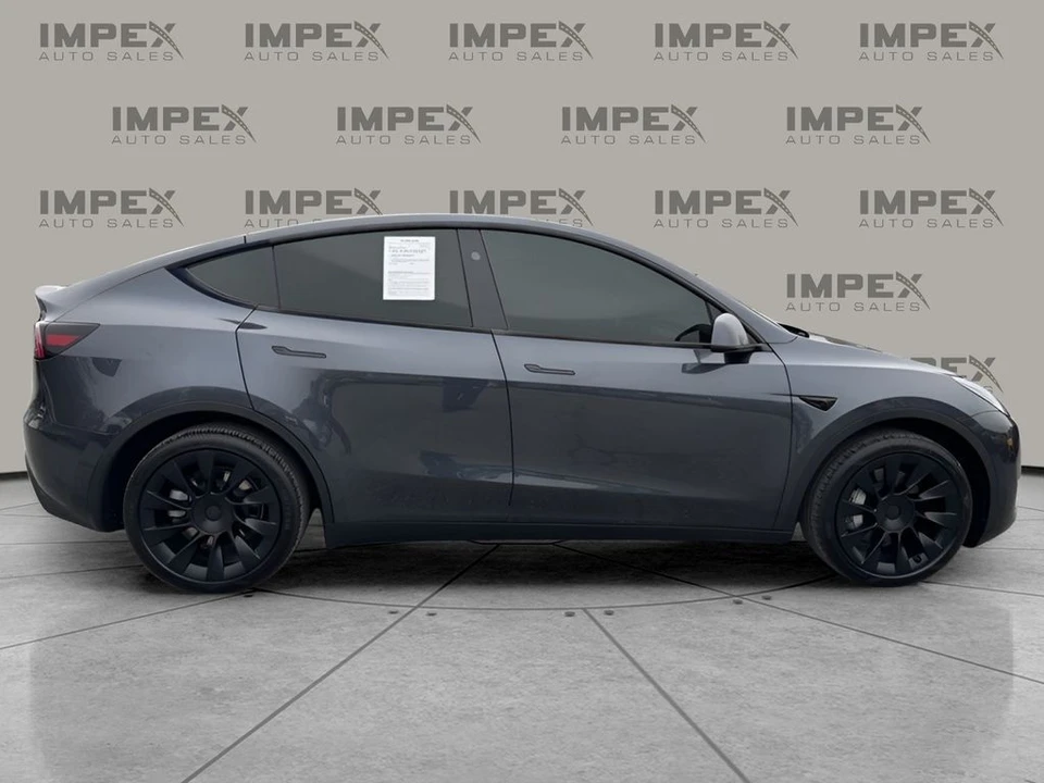 2024 Tesla Model Y - Image 7 of 12
