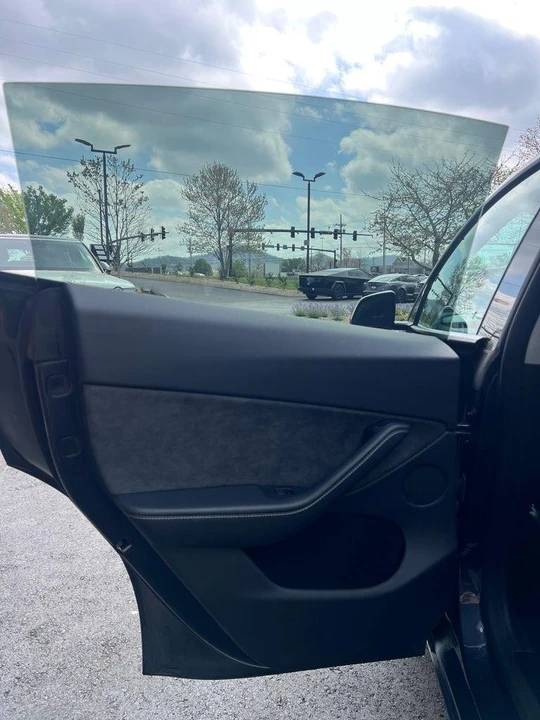 2024 Tesla Model Y - Image 7 of 17