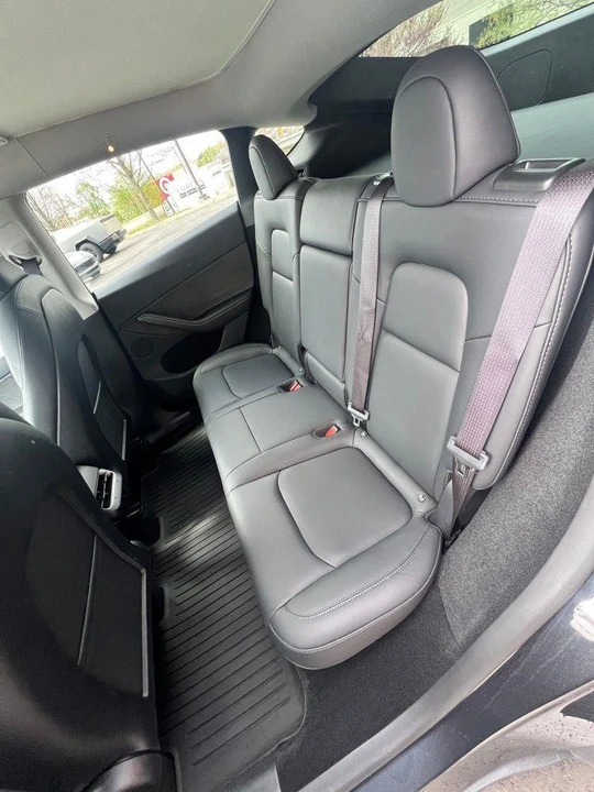 2024 Tesla Model Y - Image 8 of 17
