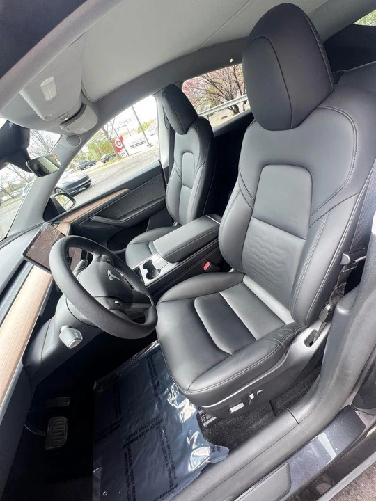 2024 Tesla Model Y - Image 10 of 17