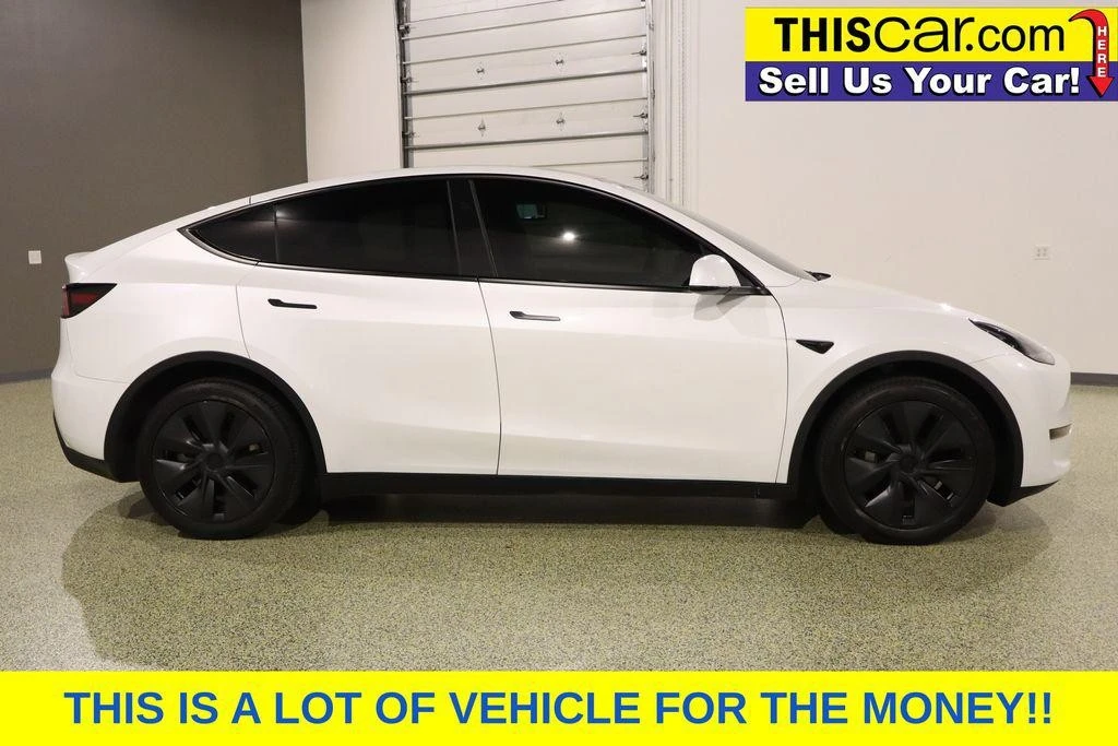 2024 Tesla Model Y - Image 10 of 12