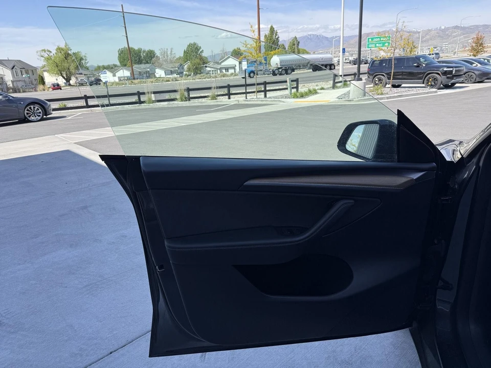 2024 Tesla Model Y - Image 11 of 21