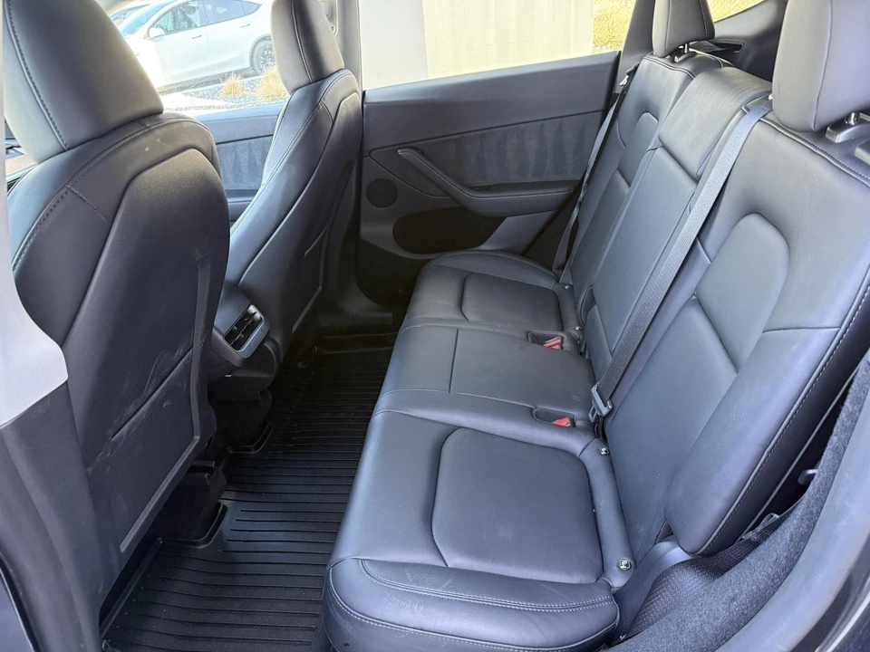 2024 Tesla Model Y - Image 16 of 21