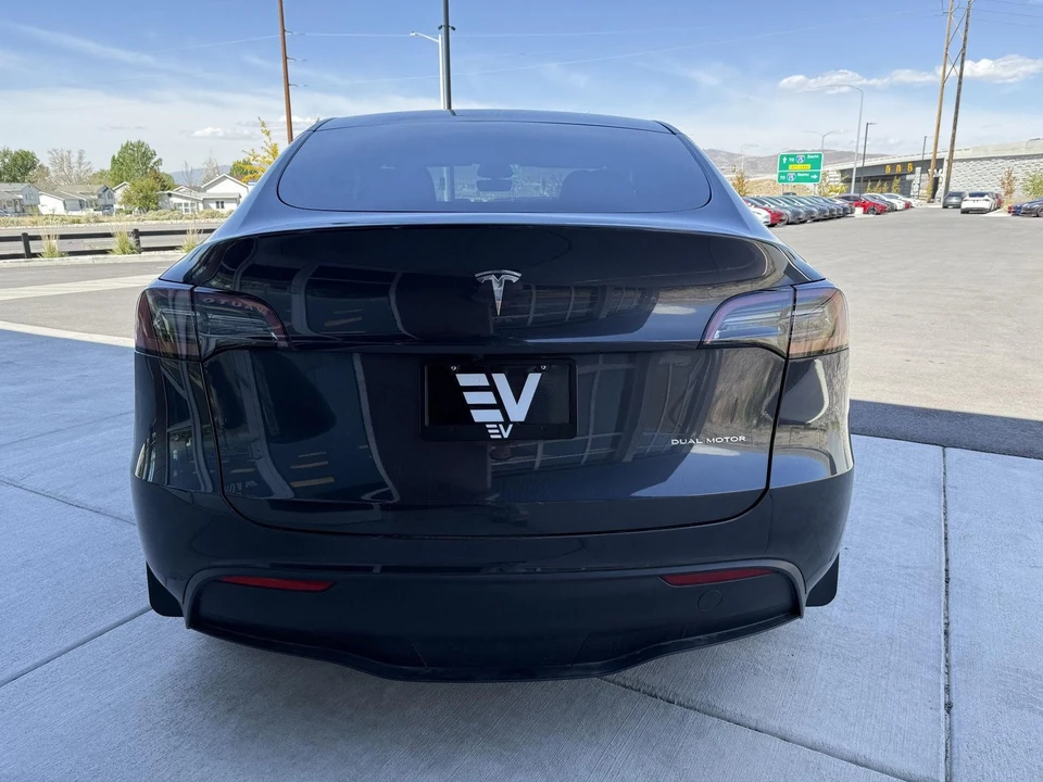 2024 Tesla Model Y - Image 7 of 21
