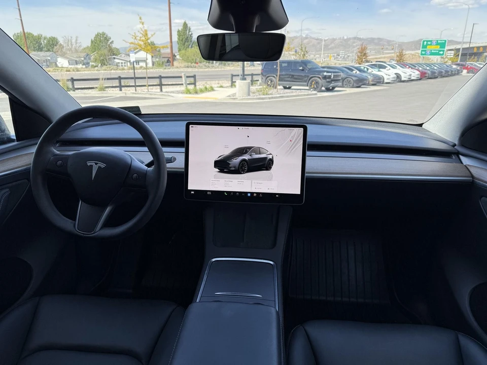 2024 Tesla Model Y - Image 21 of 21
