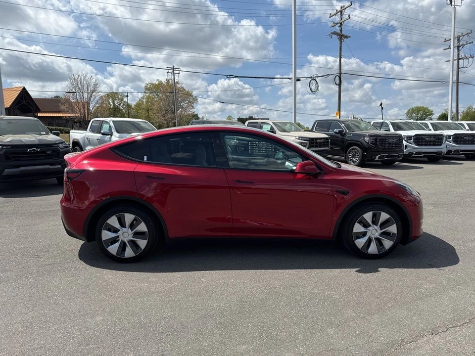 2024 Tesla Model Y - Image 6 of 21