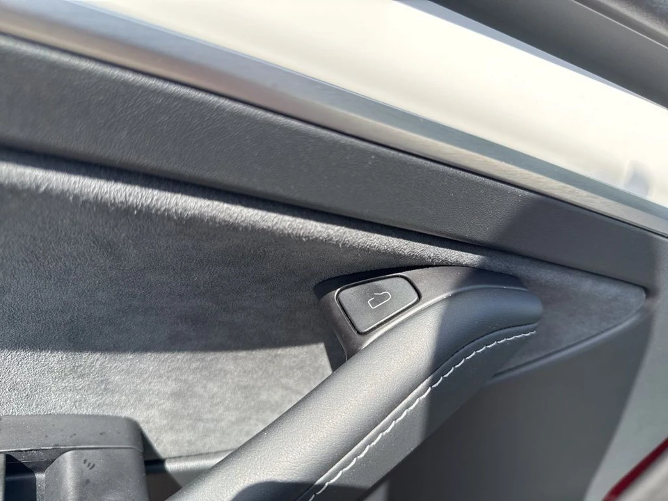 2024 Tesla Model Y - Image 12 of 21