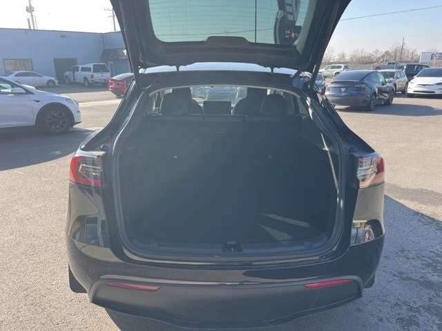 2024 Tesla Model Y - Image 13 of 21