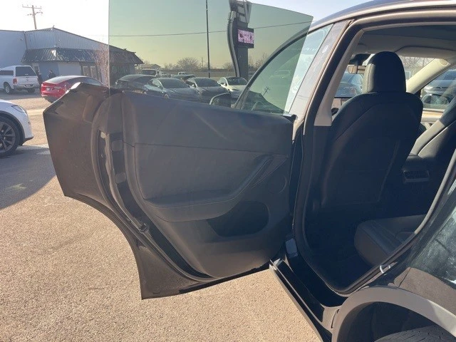 2024 Tesla Model Y - Image 10 of 21