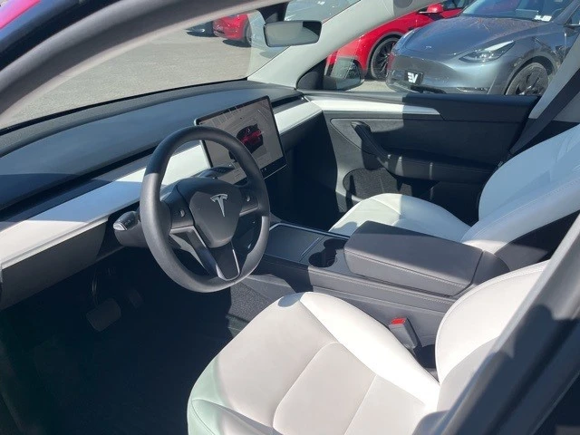 2024 Tesla Model Y - Image 10 of 21