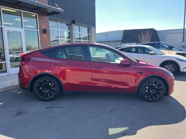 2024 Tesla Model Y - Image 8 of 21