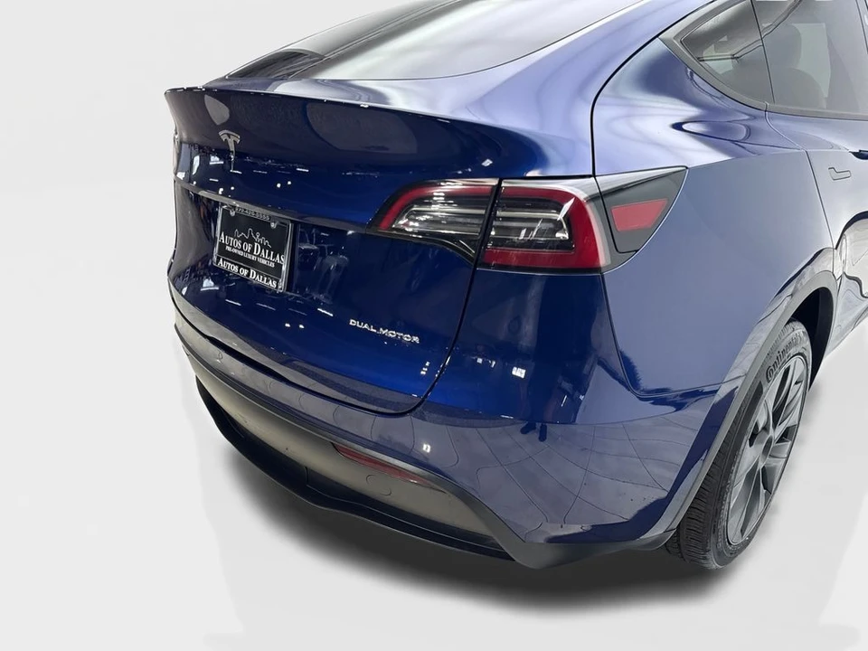 2024 Tesla Model Y - Image 18 of 31