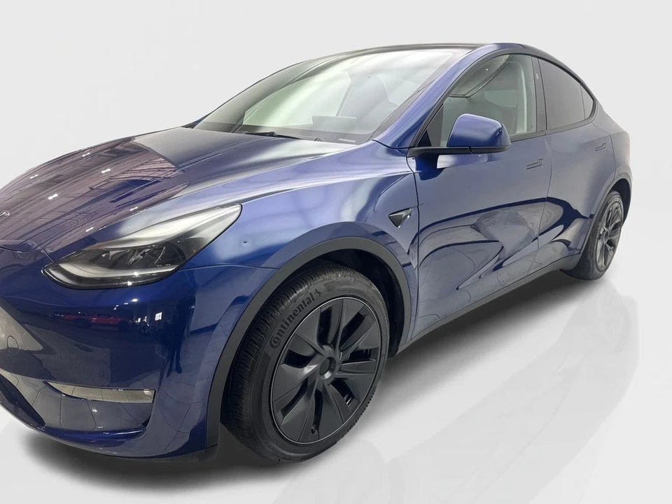 2024 Tesla Model Y - Image 11 of 21