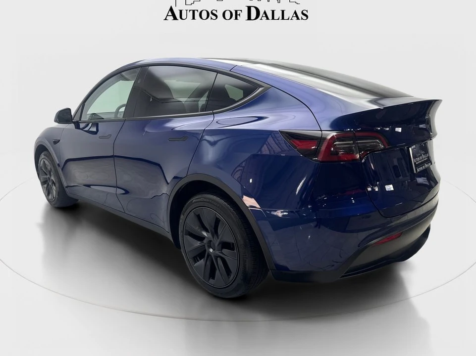 2024 Tesla Model Y - Image 9 of 21