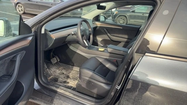 2024 Tesla Model Y - Image 5 of 5