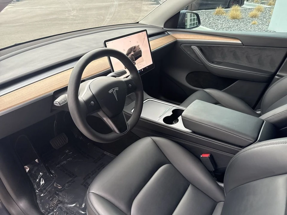 2024 Tesla Model Y - Image 12 of 21