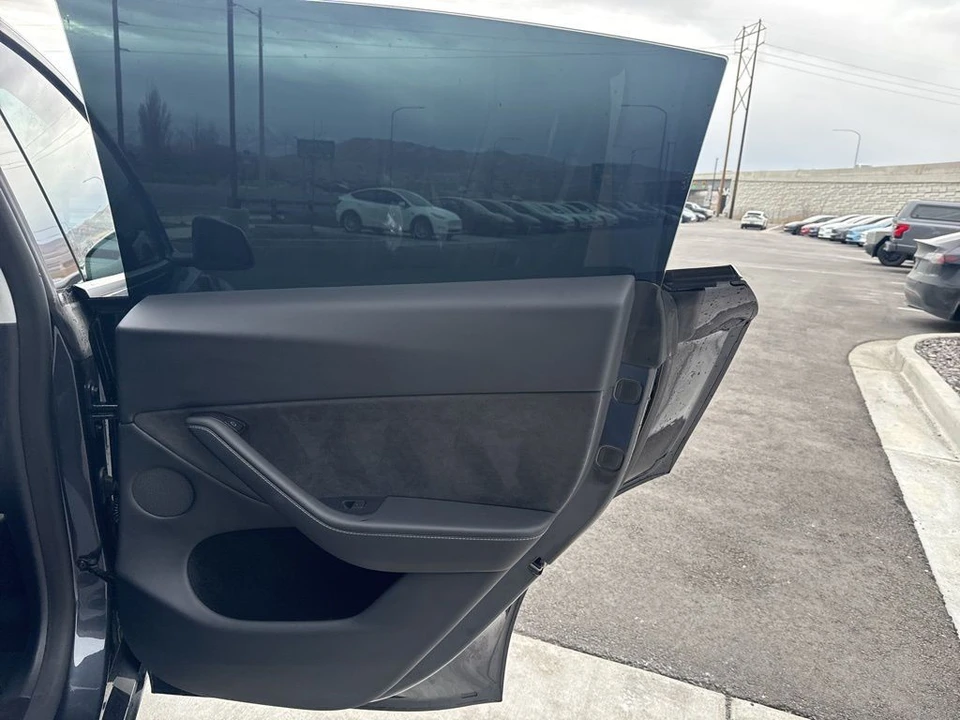 2024 Tesla Model Y - Image 18 of 21