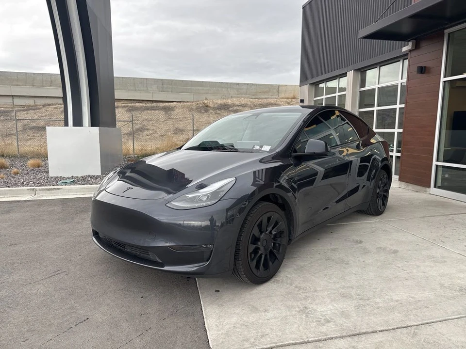 2024 Tesla Model Y - Image 4 of 21