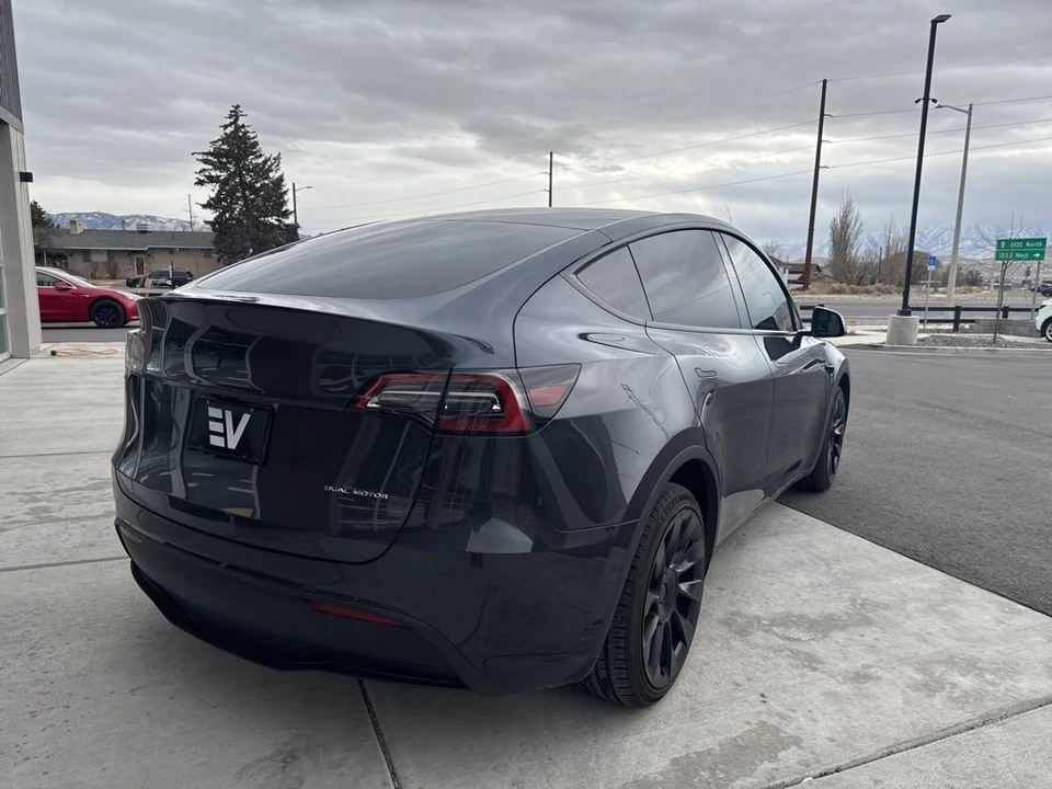 2024 Tesla Model Y - Image 8 of 21