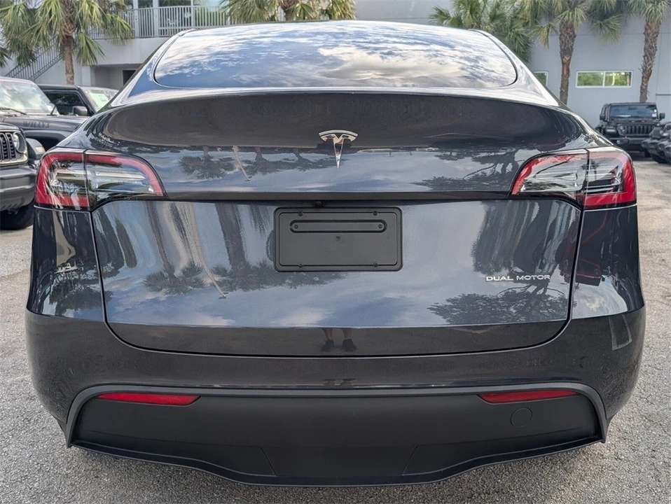 2024 Tesla Model Y - Image 13 of 21