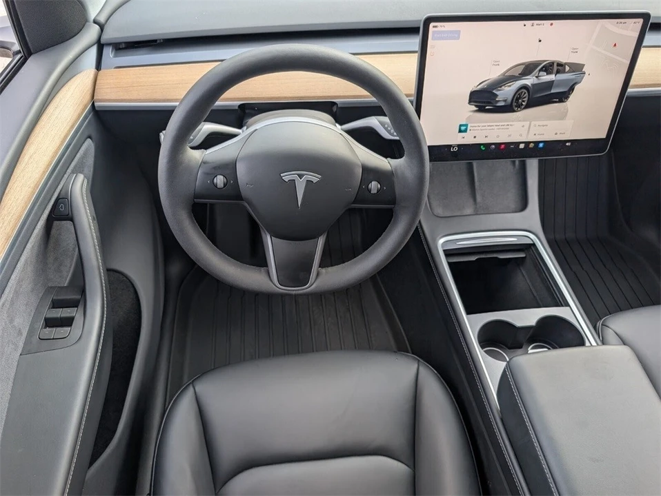 2024 Tesla Model Y - Image 9 of 12