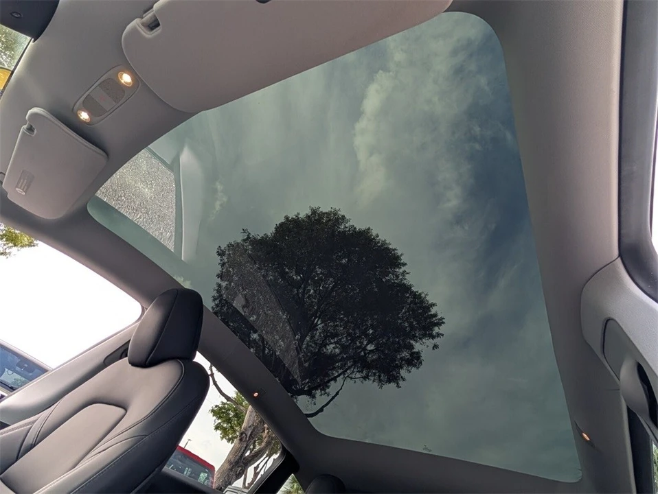 2024 Tesla Model Y - Image 21 of 21