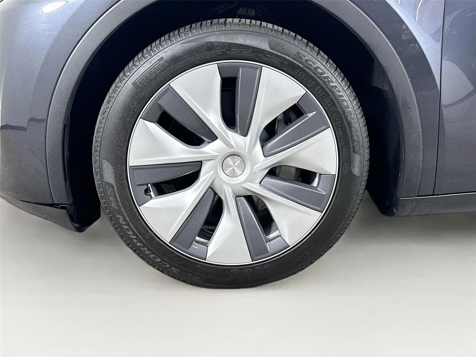 2024 Tesla Model Y - Image 21 of 21