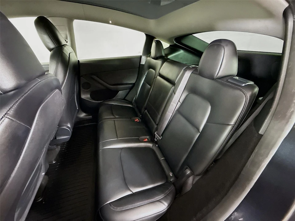 2024 Tesla Model Y - Image 12 of 21