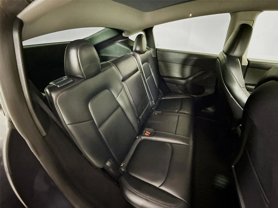 2024 Tesla Model Y - Image 15 of 21