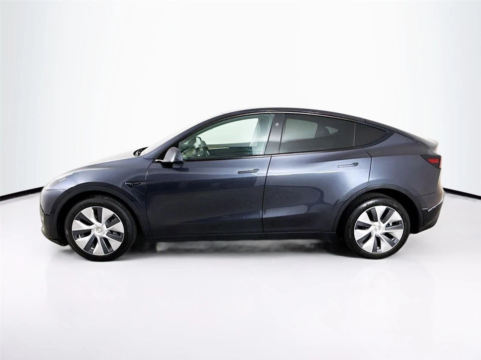 2024 Tesla Model Y - Image 20 of 21